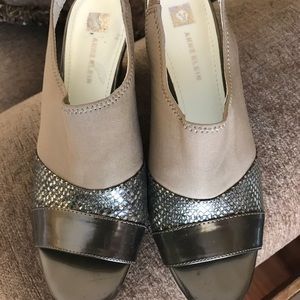 Dress shoes